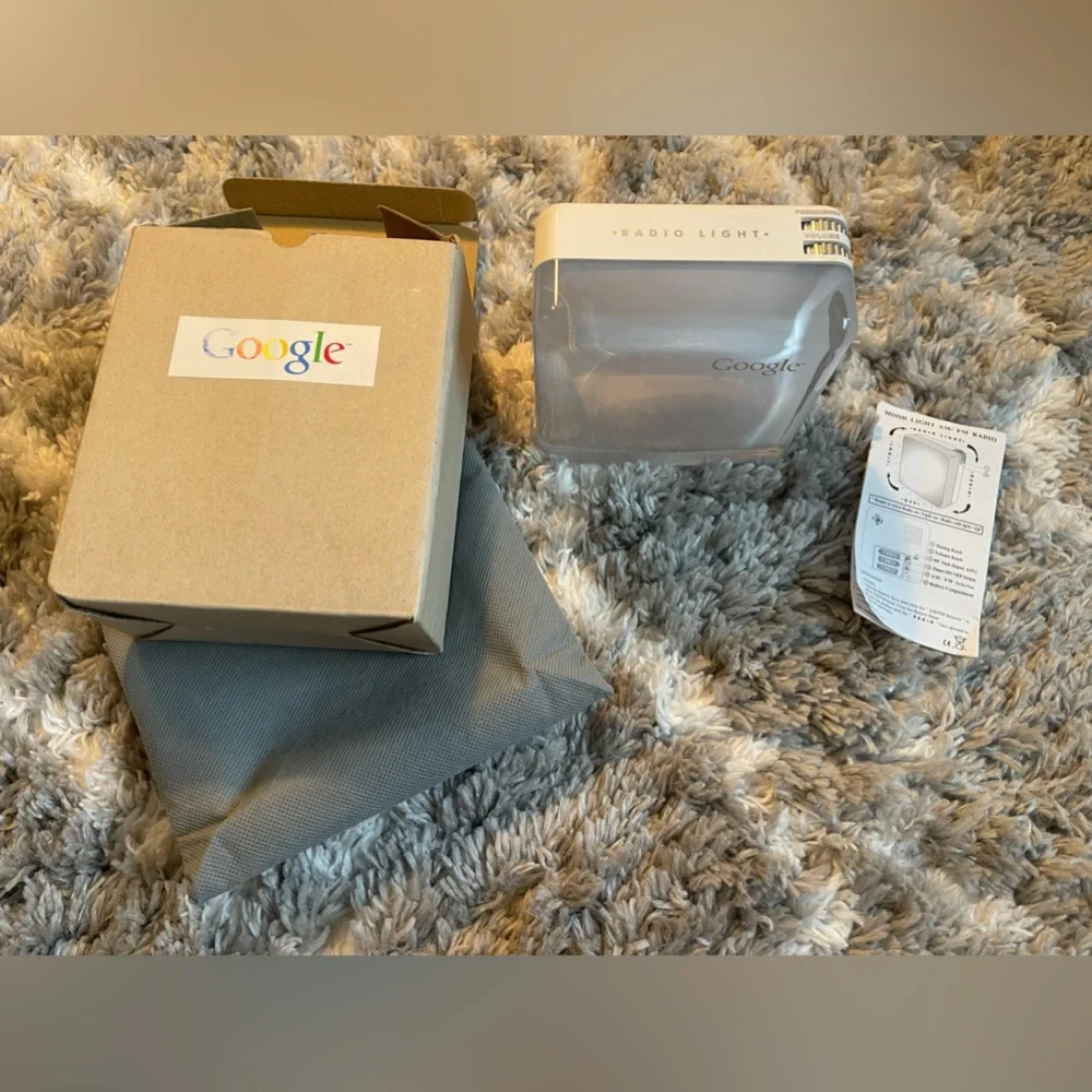 RARE 2004 GOOGLE MOOD LIGHT RADIO PROMOTIONAL ITEM -RARE Memorabilia Collectors
